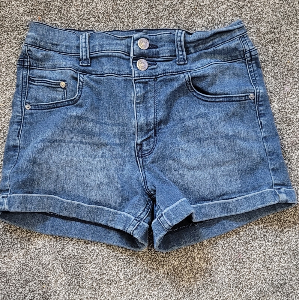 Wallflower shorts high waisted